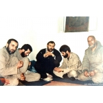 عباس کریمی در کنار شیخ حسین انصاریان و ذبیح‌الله حاجی‌بخشی | منبع: نوید شاهد