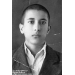 مصطفی چمران در دوران نوجوانی | منبع: موسسه مطالعات تاریخ معاصر ایران