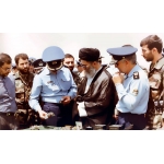 منصور ستاری در کنار حضرت آیت‌الله خامنه‌ای | منبع: باشگاه خبرنگاران جوان