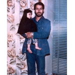 احمد کشوری در کنار فرزندش | منبع: خبرگزاری دفاع مقدس