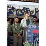 بازدید شهید آیت‌الله خامنه‌ای از لشکر 8 نجف اشرف
