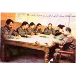 فرماندهان در اتاق پیش از آغاز عملیات