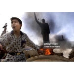 جشن غیرنظامیان در بغداد به مناسبت سقوط صدام ـ ۱۲ آوریل ۲۰۰۳
