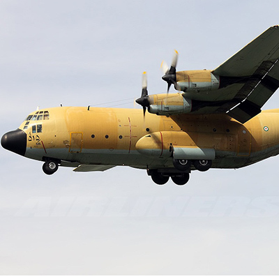 طائرة سي-130 (C-130)
